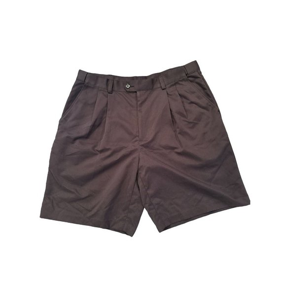 IZOD Shorts Size‎ 36Mens Black Pleated Chino With Logo, Pockets, 9” Inseam NWOT. - Picture 1 of 4